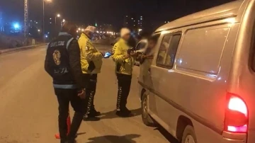 Polis 6 günde 54 bin 321 şahsı sorguladı