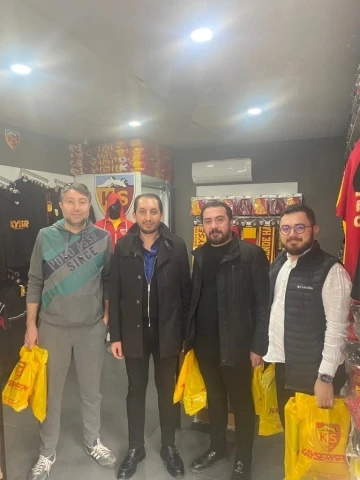 Kayserispor Vakfı Mütevelli Heyeti’nden KS Store’a Ziyaret