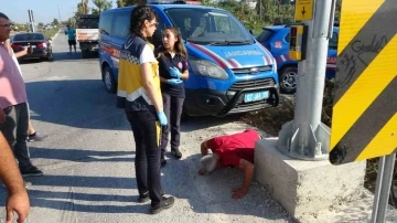 Kaza yapan alkollü sürücü jandarma ve sağlıkçıları canından bezdirdi
