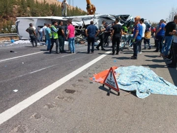 Kazayı görüp hızını azaltmayarak faciaya yol açan otobüs şoförü 22,5 yıl hapis cezası ile yargılanacak
