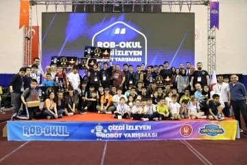 Keçiören’deki robot yarışmasında 100 bin TL’lik ödül sahiplerini buldu
