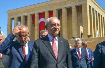Kemal Kılıçdaroğlu, seçim çalışmalarını Anıtkabir'de sonlandırdı 