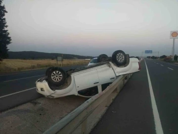 Keşan’da kontrolden çıkan kamyonet takla attı: 1 yaralı
