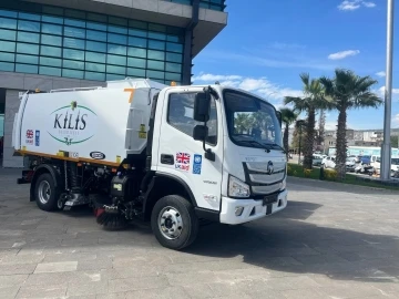 Kilis’e temizlik arabası ve malzeme desteği
