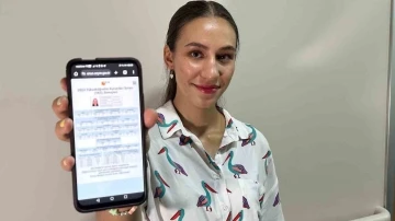 Kırım Türkü annenin kızı Safiye Yaşar, YDT’de Rusça alanında Türkiye birincisi oldu