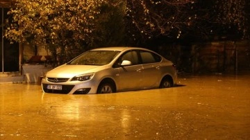 Kırklareli'nde sağanak etkisini artırdı