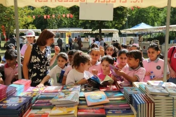 Kitap Kafe’lerden, Efeler Kitap Günleri’ne
