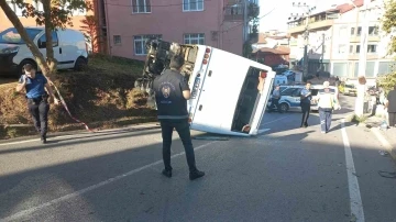 Kocaeli’de işçi servisi kazası: 2 ölü
