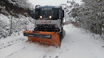 Kocaeli ve Karabük'ün yüksek kesimlerinde kar etkili oldu