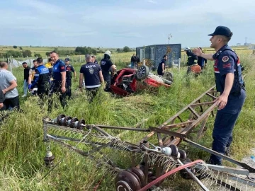 Kontrolden çıkan otomobil elektrik direğine çaptı: Teller yola düştü
