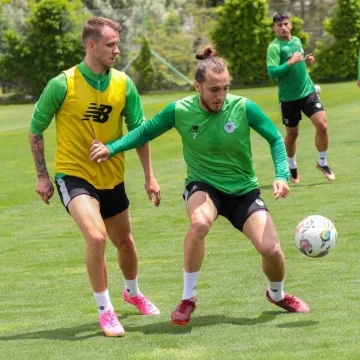 Konyaspor, Beşiktaş maçı hazırlıklarına başladı
