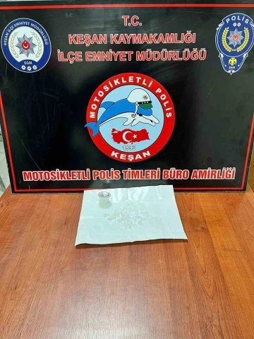 Kovalamaca sonrası yakalanan şahsın üzerinden uyuşturucu çıktı
