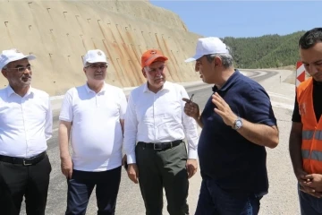 Kozan-Kayseri arası yollarda çalışmalar devam ederken yerinde incelendi
