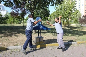 Küçükçekmece’de sokak hayvanları bunaltıcı sıcaklarda da yalnız bırakılmadı
