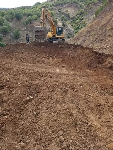 Kulp’ta heyelan sonrası temizlik çalışmaları devam ediyor
