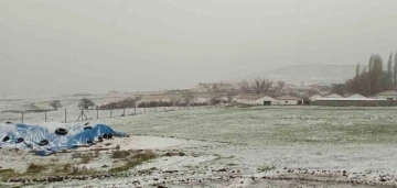 Kulu’da dolu yağışı etkili oldu
