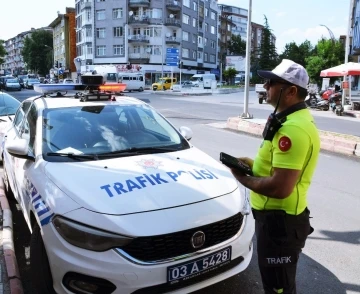 Kurallara uymayan 391 sürücüye yarım milyondan fazla ceza kesildi
