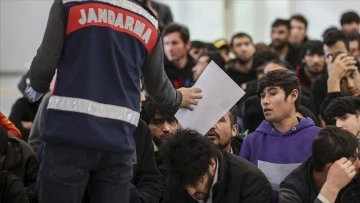 Kurban Bayramı tatili süresince bin 456 düzensiz göçmen yakalandı 