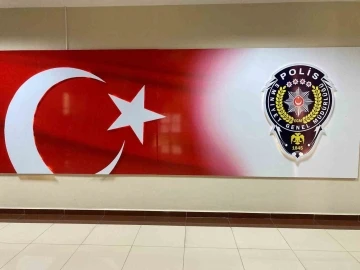 Kuşadası polisinin takibi sonucu yakayı ele verdiler: gözaltı
