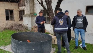 Kütahya’da horoz dövüşüne polis baskını
