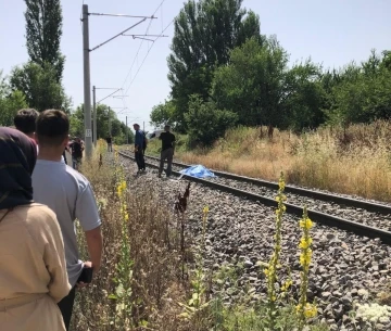 Kütahya’da yolcu treni çapa motoruna çarptı: 1 ölü
