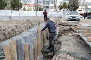 Kütüphane ve Kültür Merkezi inşaatındaki çalışmalar tüm hızıyla sürüyor
