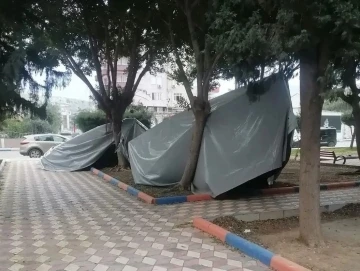 Kuvvetli rüzgar İskenderun’da etkili oluyor
