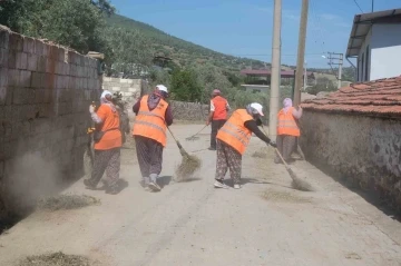 Kuyucak Belediyesi, ilçeyi bayrama hazırlıyor
