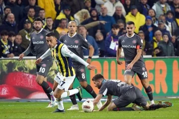  Fenerbahçe 2 ; Fatih Karagümrük: 1 