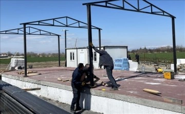 Malatya'da afetzede esnafa depreme dayanıklı iş yerleri kuruluyor