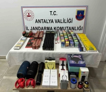 Manavgat’ta kaçak sigara operasyonu: 2 gözaltı
