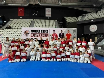 Manisa BBSK, olimpik karate yaz kampına katıldı
