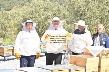 Manisa’da üreticiye bal gibi hizmet
