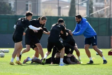 Manisa FK, Altay maçı hazırlıklarını tamamladı
