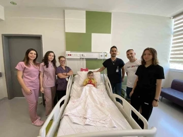 Manisa Şehir Hastanesinden 6 yaşındaki çocuğa kritik operasyon
