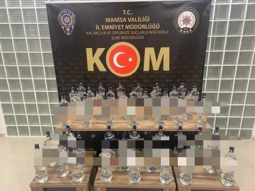 Manisa’ya sahte rakı sokmaya çalışırken yakalandı