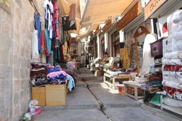 Mardin’de hava sıcaklıklarında yaşanan yükseliş günlük yaşamı etkiliyor
