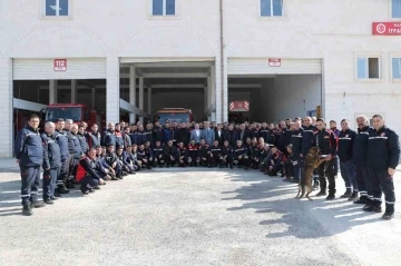 Mardin itfaiye ekipleri enkaz altından 49 yaralı vatandaş kurtardı
