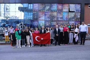 Mardin Valisi Demirtaş: “Gençlerimizin her zaman yanında olmaya devam edeceğiz”
