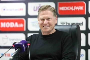 Markus Gisdol: &quot;Kalbi Samsunspor ile atan her taraftar bugün mutlu olabilir&quot;
