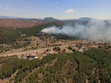 Marmaris’te iki ayrı noktada orman yangını başladı
