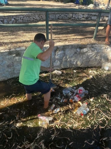 Marmaris’teki derelerde temizlik mesaisi sürüyor
