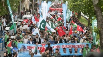 "Mavi Marmara" saldırısının 13. yılı nedeniyle İstanbul'da yürüyüş düzenlendi