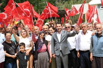 Memleket sevdası için İstanbul’dan ilçesine Belediye Başkanı oldu, şimdi köy köy geziyor
