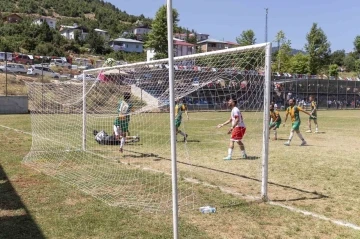 Mersin’de Geleneksek Fındıkpınarı Futbol Turnuvası başladı
