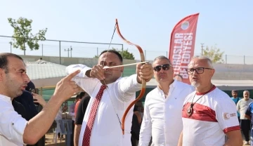 Mersin’de Türk Okçuluğu Kupası ve Kurumlararası Futbol Turnuvası başladı
