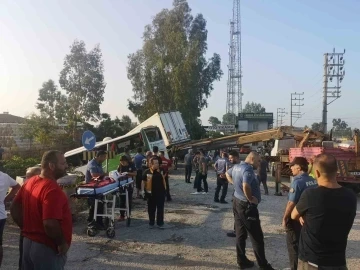 Mersin’de yolcu otobüsü önce kamyona, ardından tıra çarptı: 1 ölü, 28 yaralı
