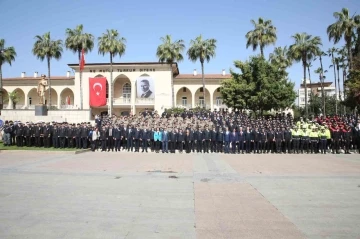 Mersin Emniyet Müdürü Aslan: &quot;Türk Polis Teşkilatı, her zaman devletinin emrinde, milletinin hizmetindedir&quot;
