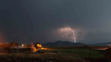 Meteoroloji’den &quot;kuvvetli yağış&quot; uyarısı
