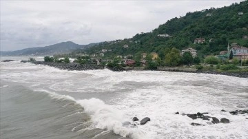 Meteorolojiden yurdun çeşitli bölgeleri için fırtına ve sağanak uyarısı